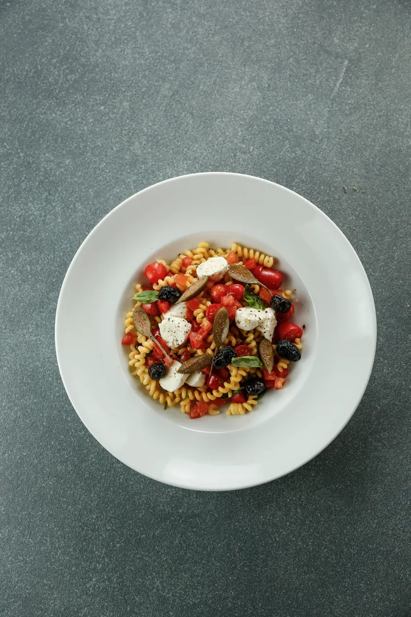 Fusilli Lunghi al Huevo — plato terminado